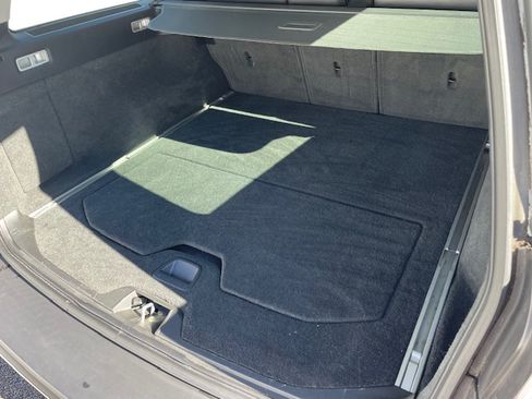 Used 2010 Volvo XC70 3.2 image 6