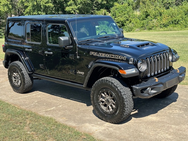 Used 2021 Jeep Wrangler Unlimited Rubicon w/ Dual Top Group AWD/4WD image 2