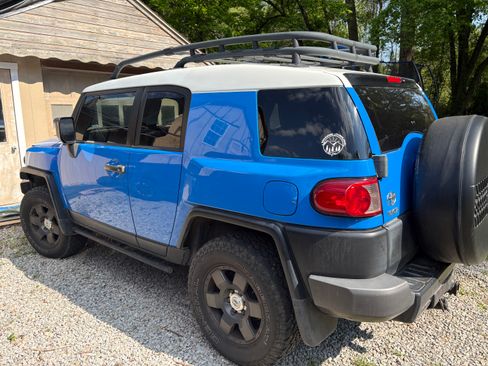 Used 2007 Toyota FJ Cruiser 4WD image 5