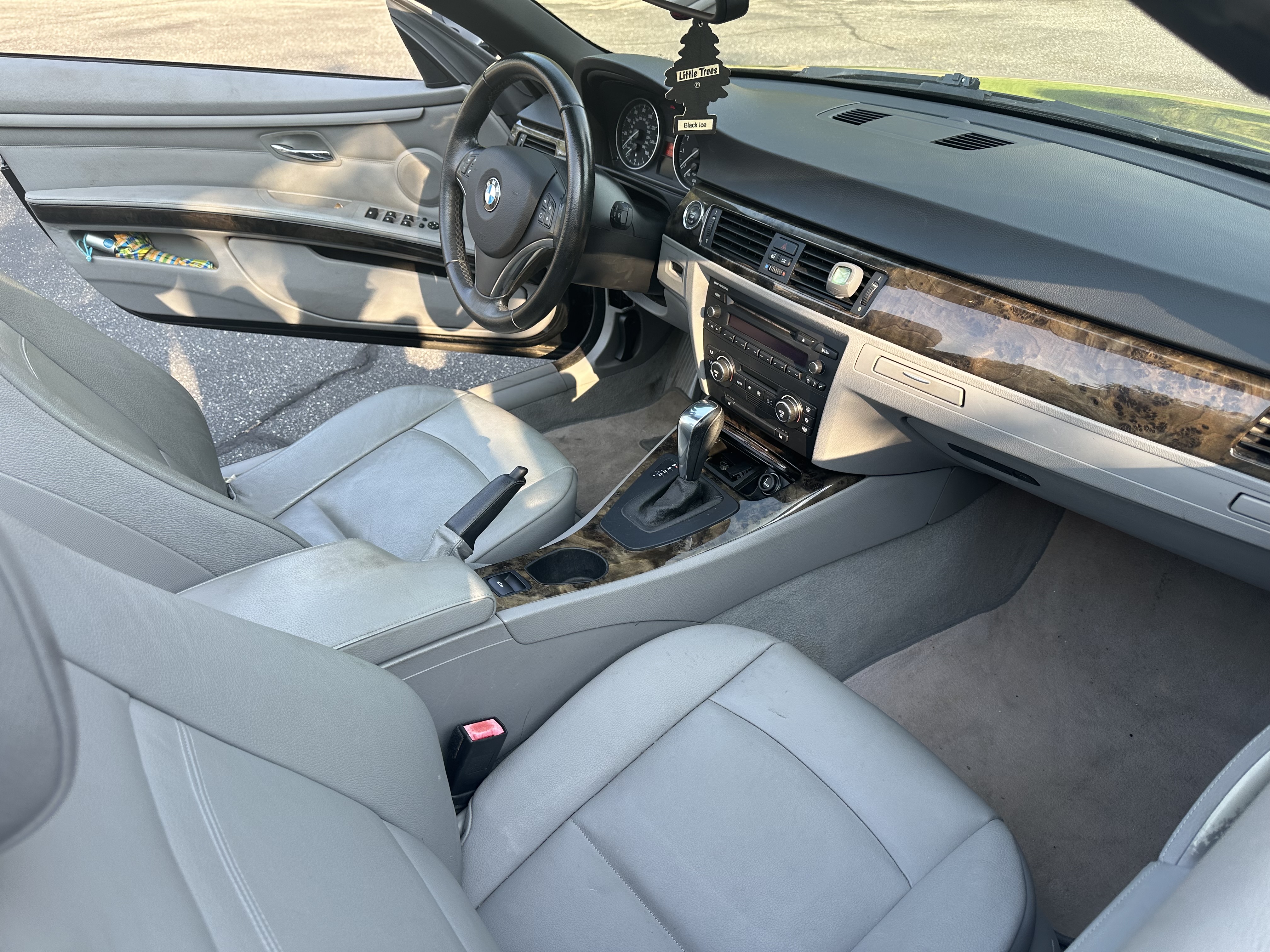 Used 2009 BMW 328i Convertible RWD image 11