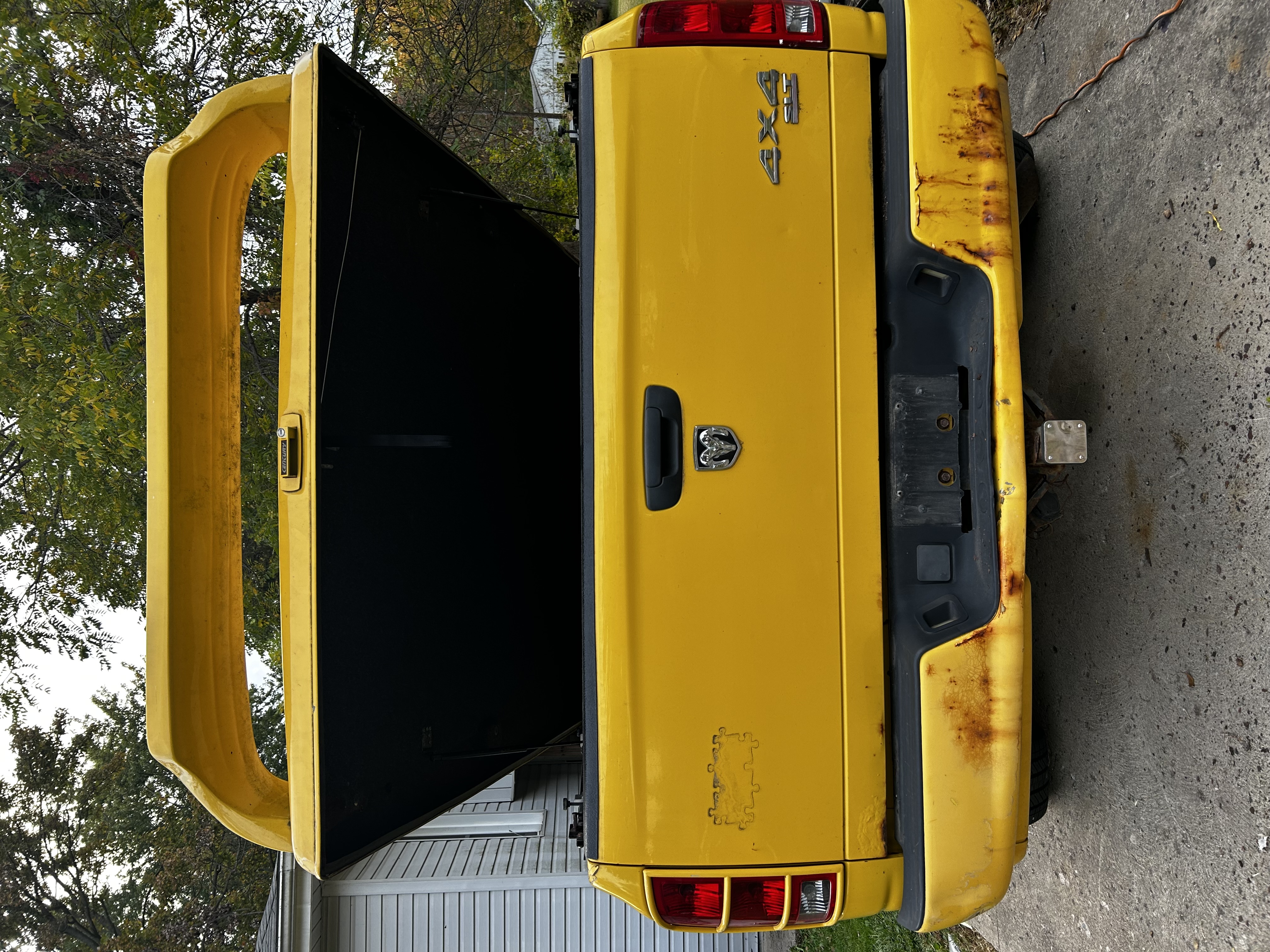 Used 2005 Dodge Ram 1500 Truck SLT w/ Rumblebee Group AWD/4WD image 10