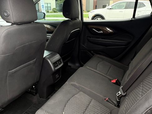 Used 2019 GMC Terrain SLE w/ Driver Convenience Package FWD image 6