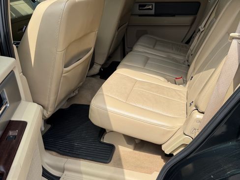 Used 2013 Ford Expedition XLT image 8