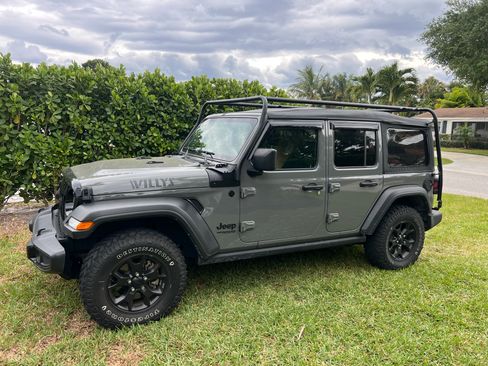 Used 2022 Jeep Wrangler Unlimited Sport AWD/4WD image 13