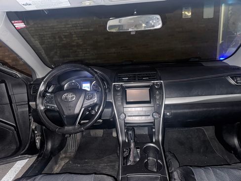 Used 2015 Toyota Camry SE image 14