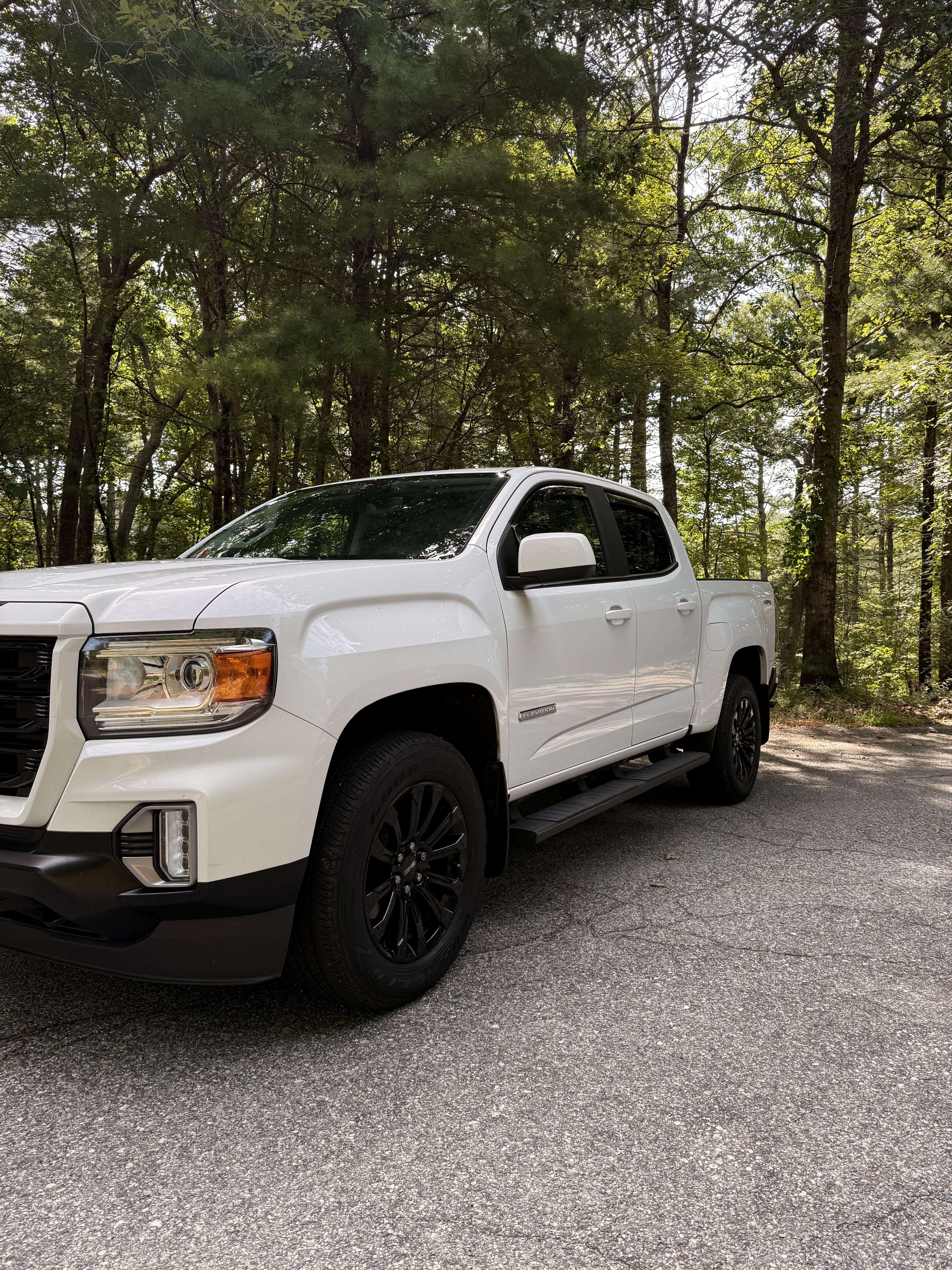 Used 2022 GMC Canyon Elevation w/ Trailering Package AWD/4WD image 1