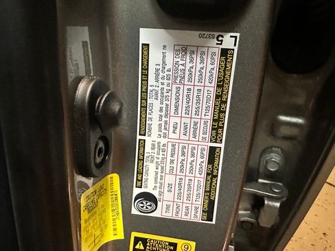 Used 2016 Lexus IS 200t w/ Premium Package RWD image 15