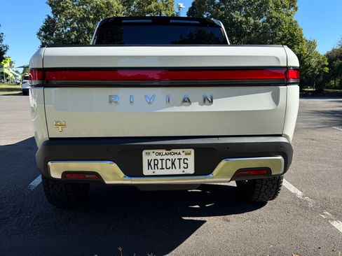 Used 2022 Rivian R1T Launch Edition image 6
