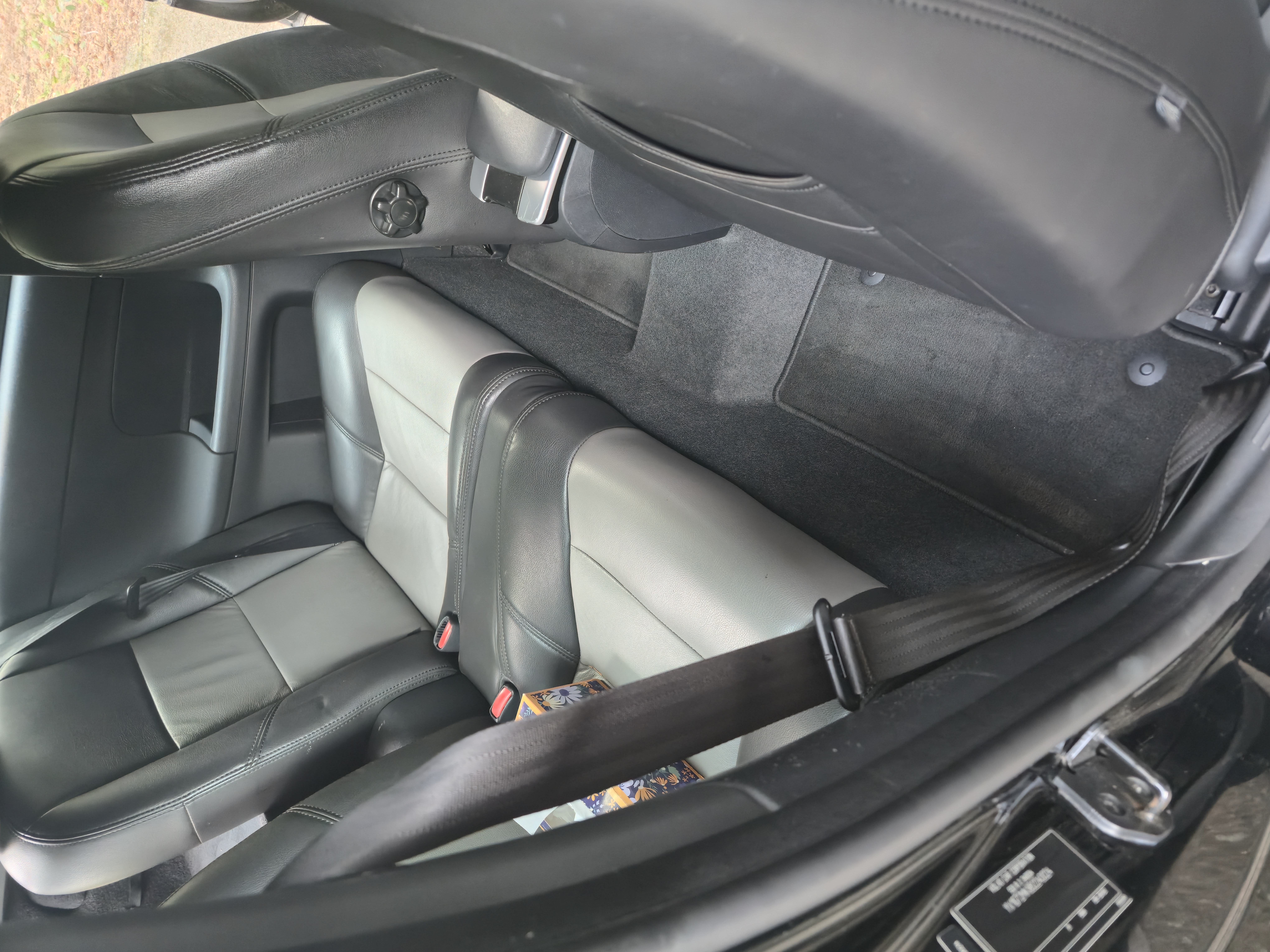 Used 2011 Volvo C30 T5 w/ Preferred Pkg FWD image 10