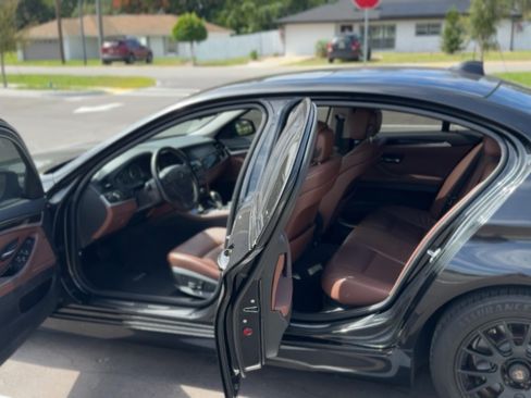 Used 2013 BMW 528i Sedan image 8