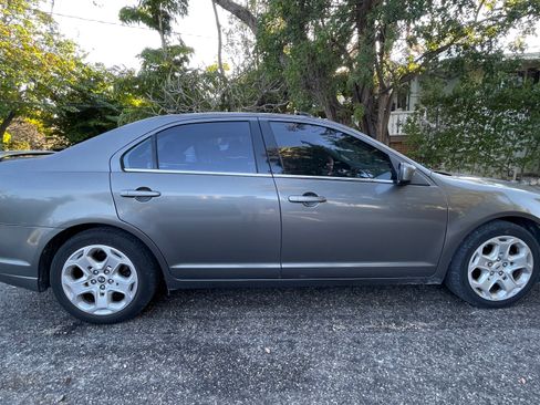 Used 2011 Ford Fusion SE w/ 202A Rapid Spec Order Code FWD image 8