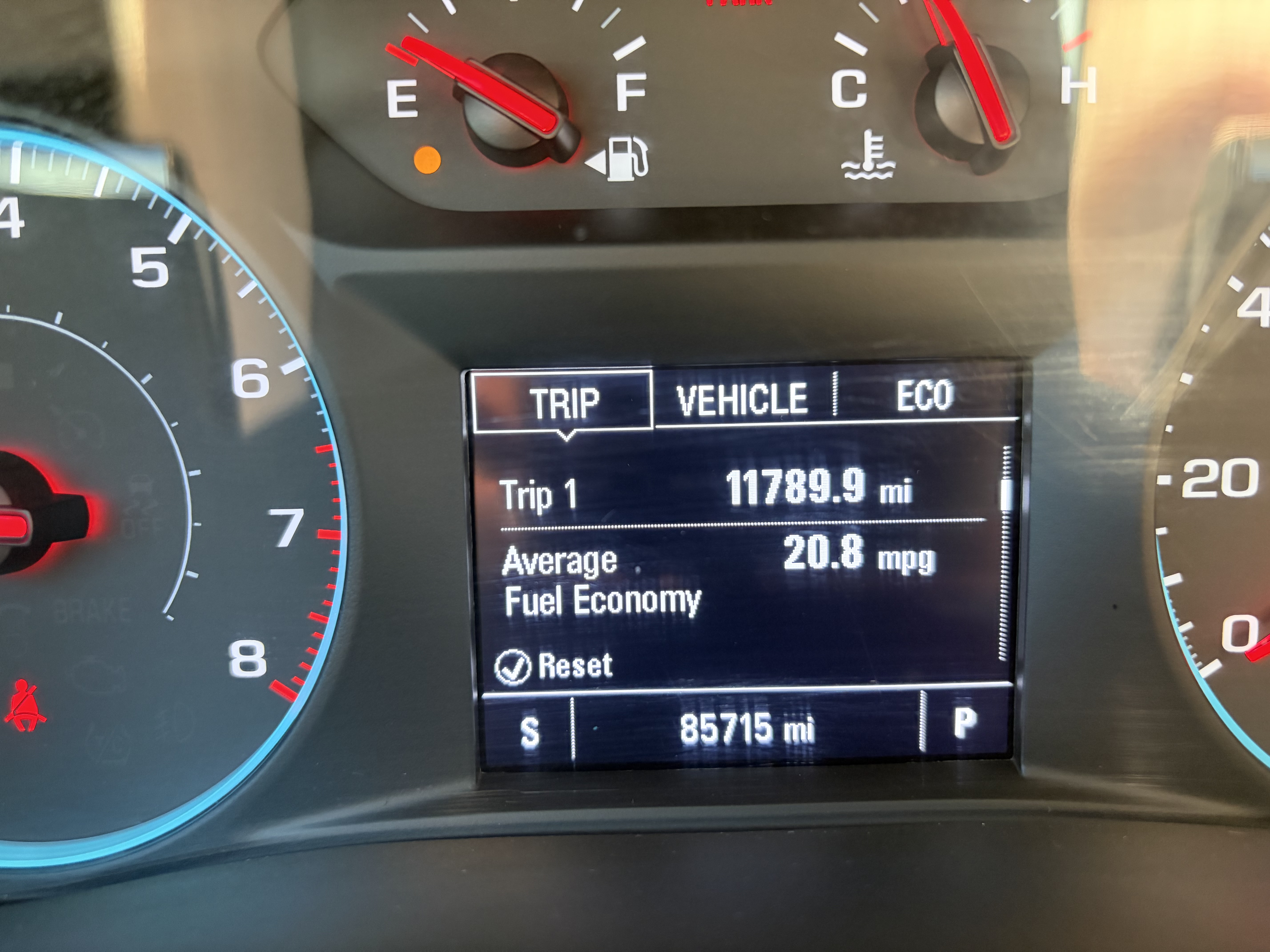 Used 2020 Chevrolet Traverse LS w/ LPO, Cargo Package FWD image 12