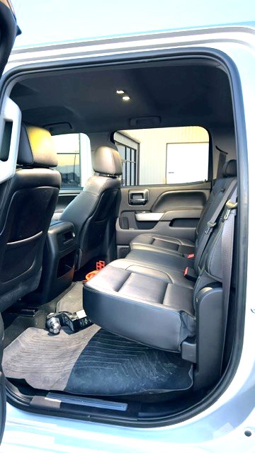 Used 2015 Chevrolet Silverado 2500 LTZ w/ Duramax Plus Package AWD/4WD image 13