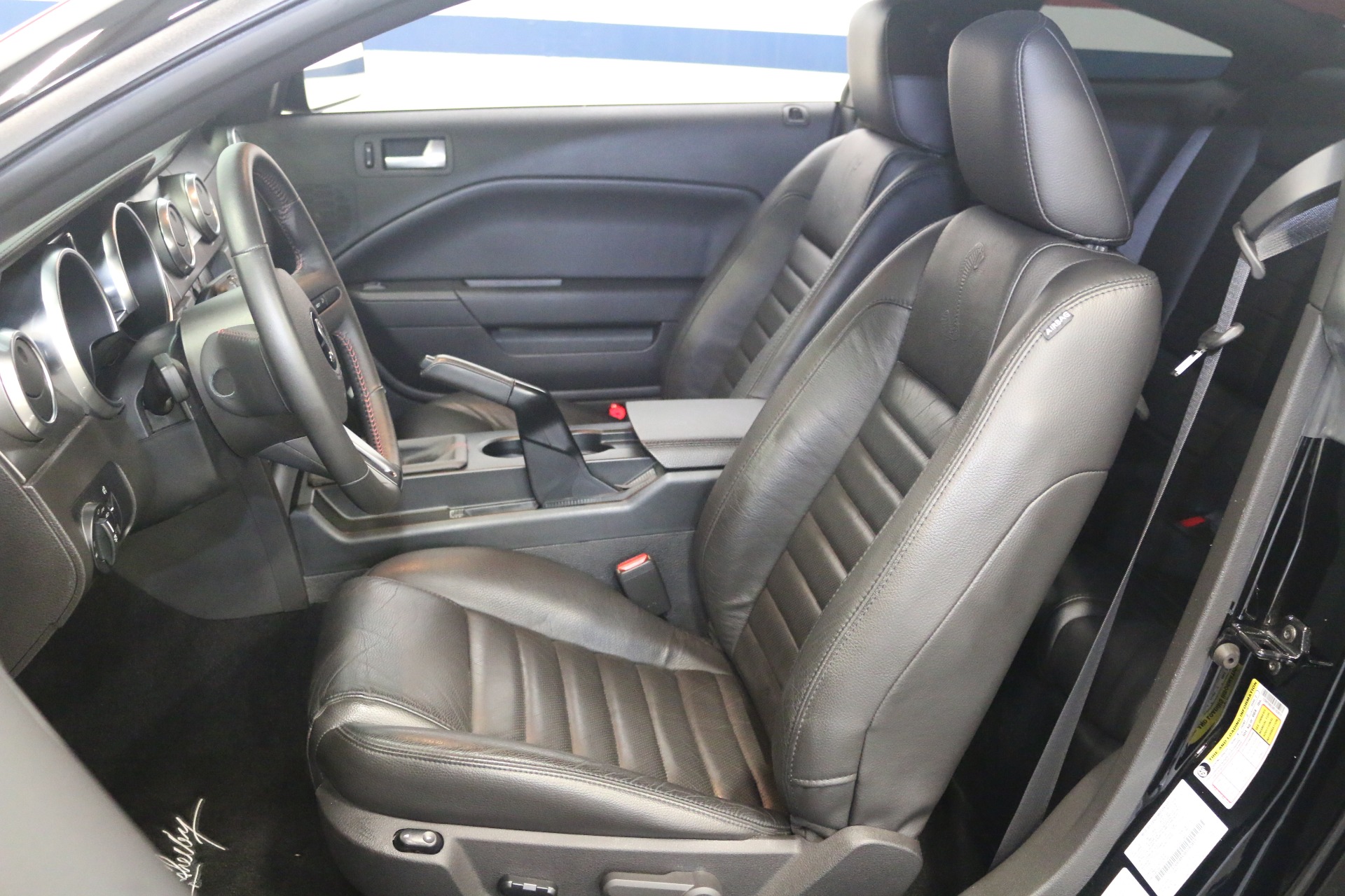 Used 2008 Ford Mustang Shelby GT500 RWD image 13