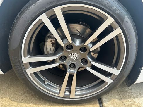 Used 2012 Porsche Panamera 4S image 4
