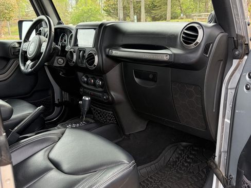 Used 2014 Jeep Wrangler Sport w/ Quick Order Package 24S image 11