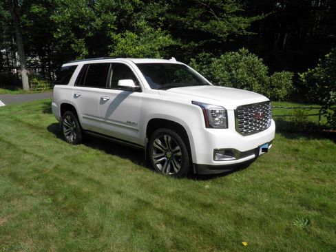 Used 2020 GMC Yukon Denali w/ Denali Ultimate Package image 4