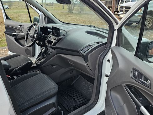 Used 2019 Ford Transit Connect XLT image 15