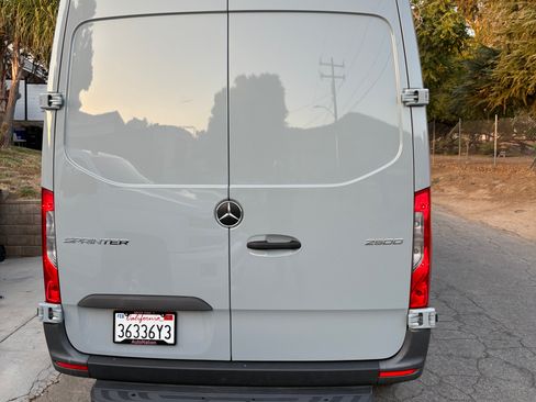 Used 2023 Mercedes-Benz Sprinter 2500 image 6