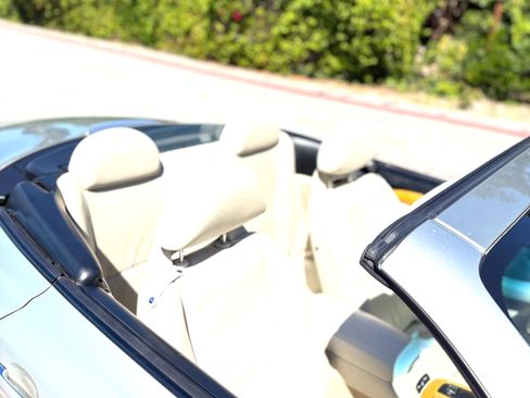 Used 2002 Lexus SC 430 Convertible image 8