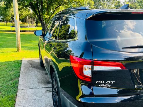 Used 2021 Honda Pilot Special Edition image 5