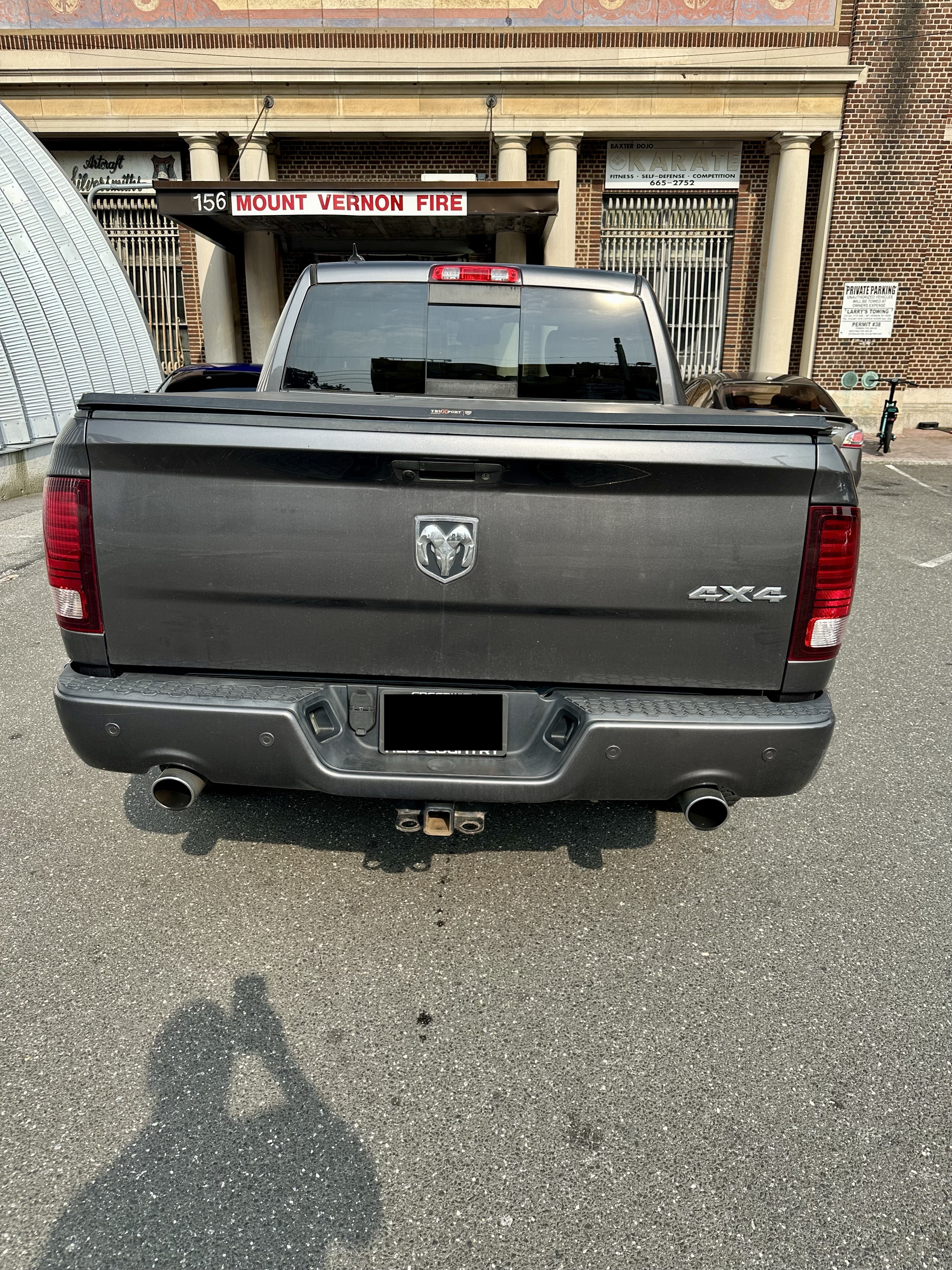 Used 2016 RAM 1500 Sport w/ Convenience Group AWD/4WD image 10
