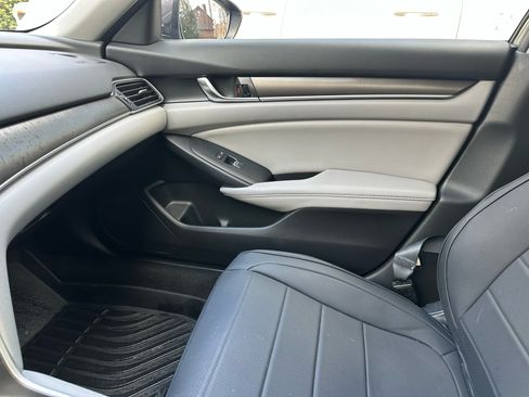 Used 2020 Honda Accord Hybrid image 13