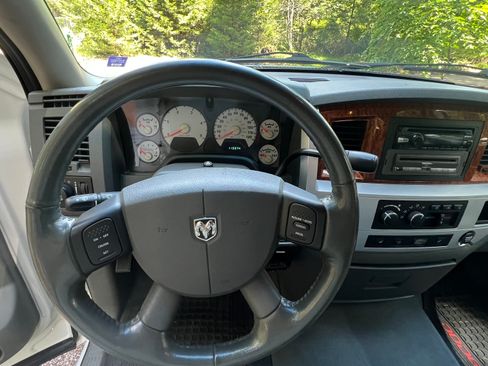 Used 2007 Dodge Ram 3500 Truck Laramie AWD/4WD image 24
