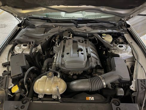 Used 2016 Ford Mustang Premium RWD image 12