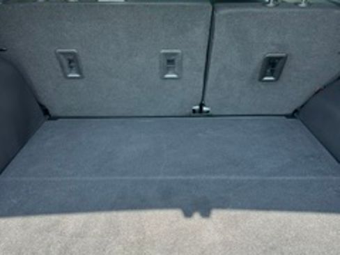 Used 2020 Chevrolet Equinox LT image 9