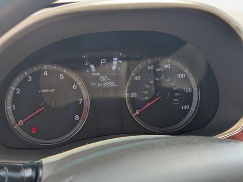 Used 2013 Hyundai Accent GLS w/ Premium Pkg FWD image 14