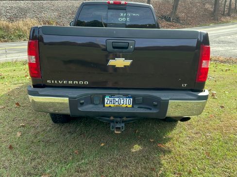Used 2009 Chevrolet Silverado 2500 LT w/ Exterior Plus Package image 5