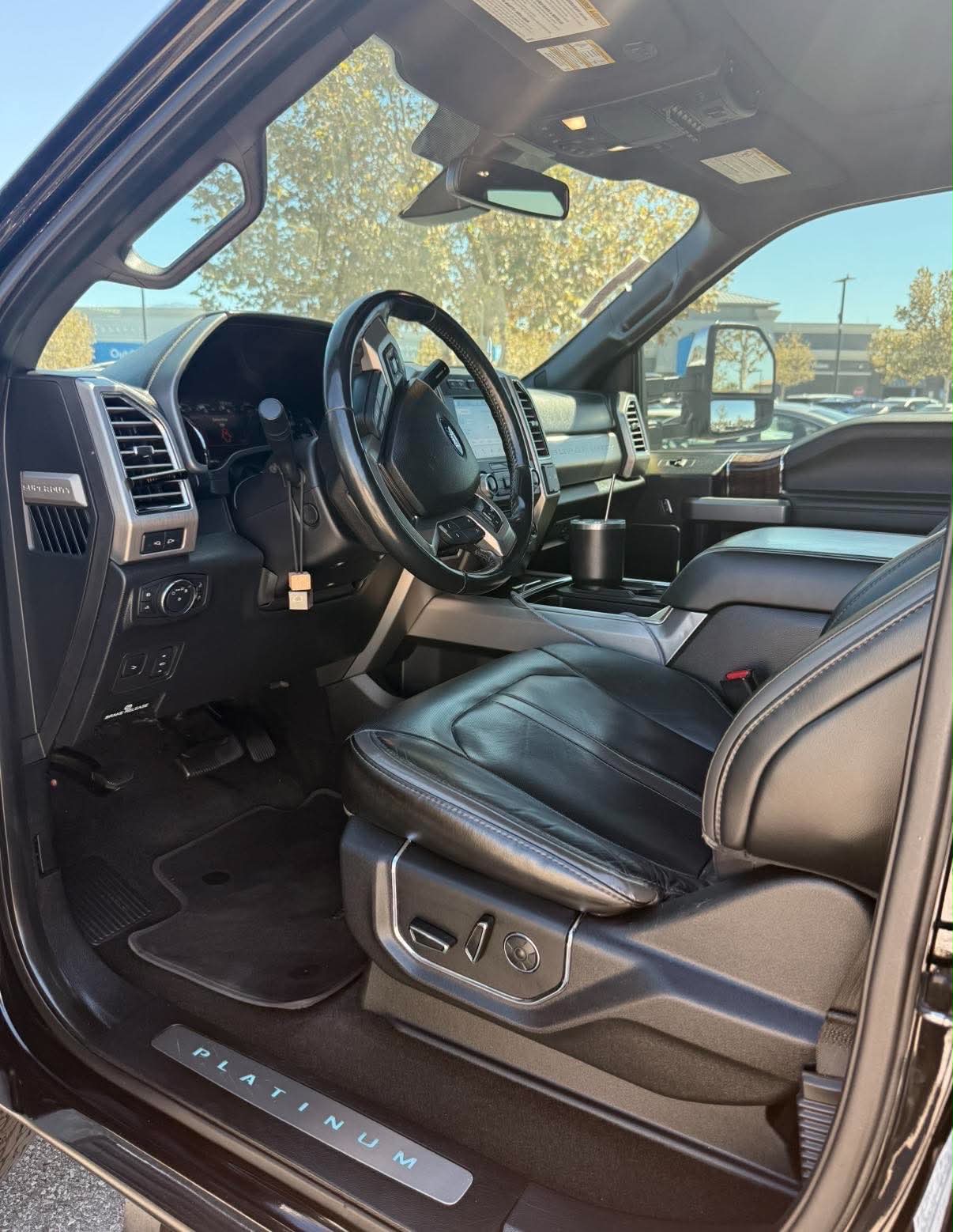 Used 2017 Ford F350 Platinum w/ Platinum Ultimate Package AWD/4WD image 9