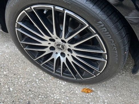 Used 2023 Mercedes-Benz C 300 Sedan image 6