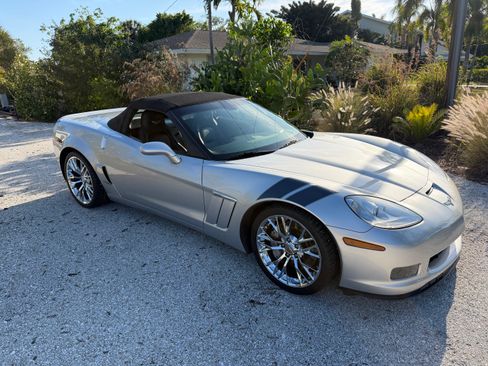 Used 2011 Chevrolet Corvette Grand Sport w/ Preferred Equipment Group image 1