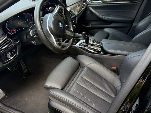 Used 2021 BMW 530i xDrive w/ M Sport Package AWD/4WD image 9