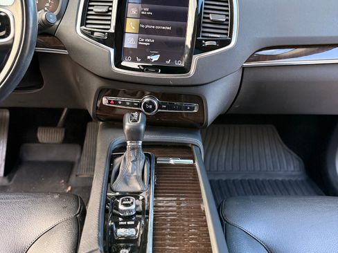 Used 2016 Volvo XC90 T6 Momentum AWD/4WD image 21
