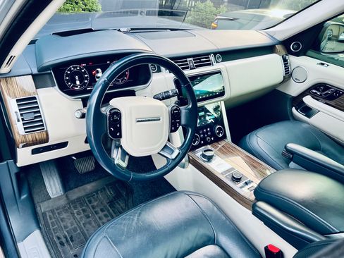 Used 2019 Land Rover Range Rover HSE image 8