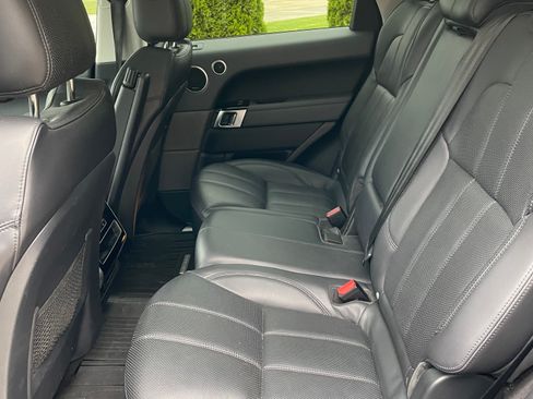 Used 2014 Land Rover Range Rover Sport HSE image 13