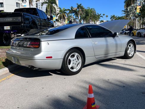 Used 1993 Nissan 300ZX 2+2 Hatchback image 5