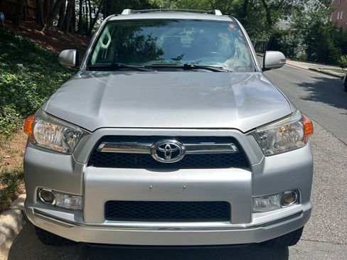 Used 2010 Toyota 4Runner SR5 RWD image 2