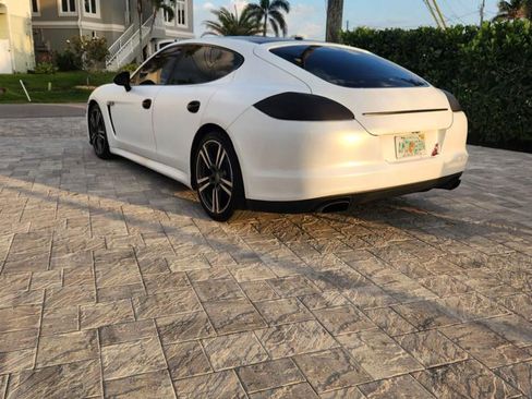 Used 2012 Porsche Panamera 4 image 5