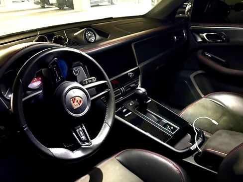 Used 2023 Porsche Macan GTS AWD/4WD image 2