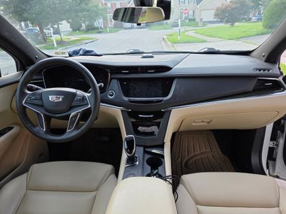 Used 2017 Cadillac XT5 FWD