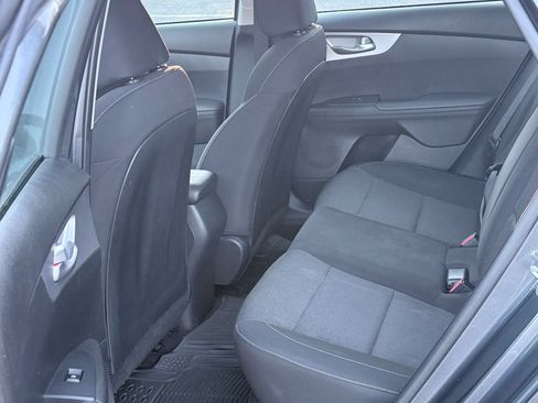 Used 2023 Kia Forte LXS w/ LXS Technology Package FWD image 14