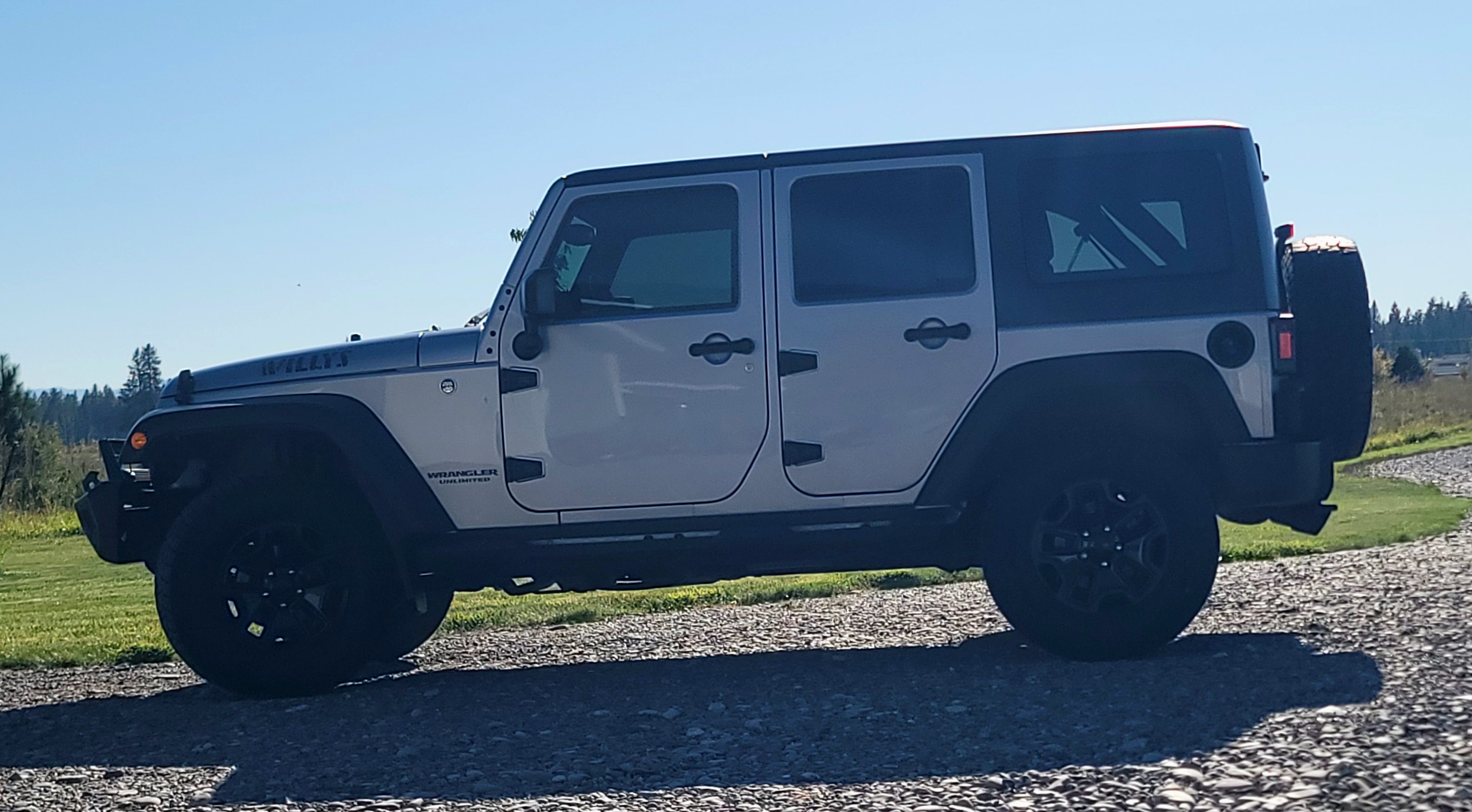 Used 2016 Jeep Wrangler Unlimited Sport AWD/4WD image 9
