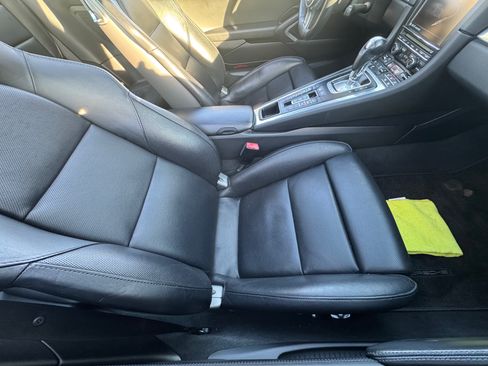 Used 2013 Porsche 911 Carrera 4S image 6