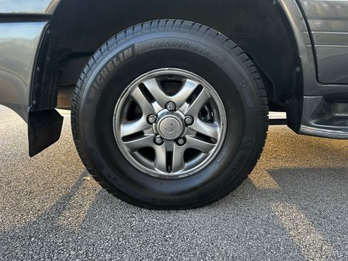 Used 2002 Lexus LX 470 4WD image 31