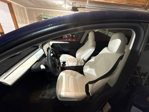 Used 2023 Tesla Model Y Long Range AWD/4WD image 5