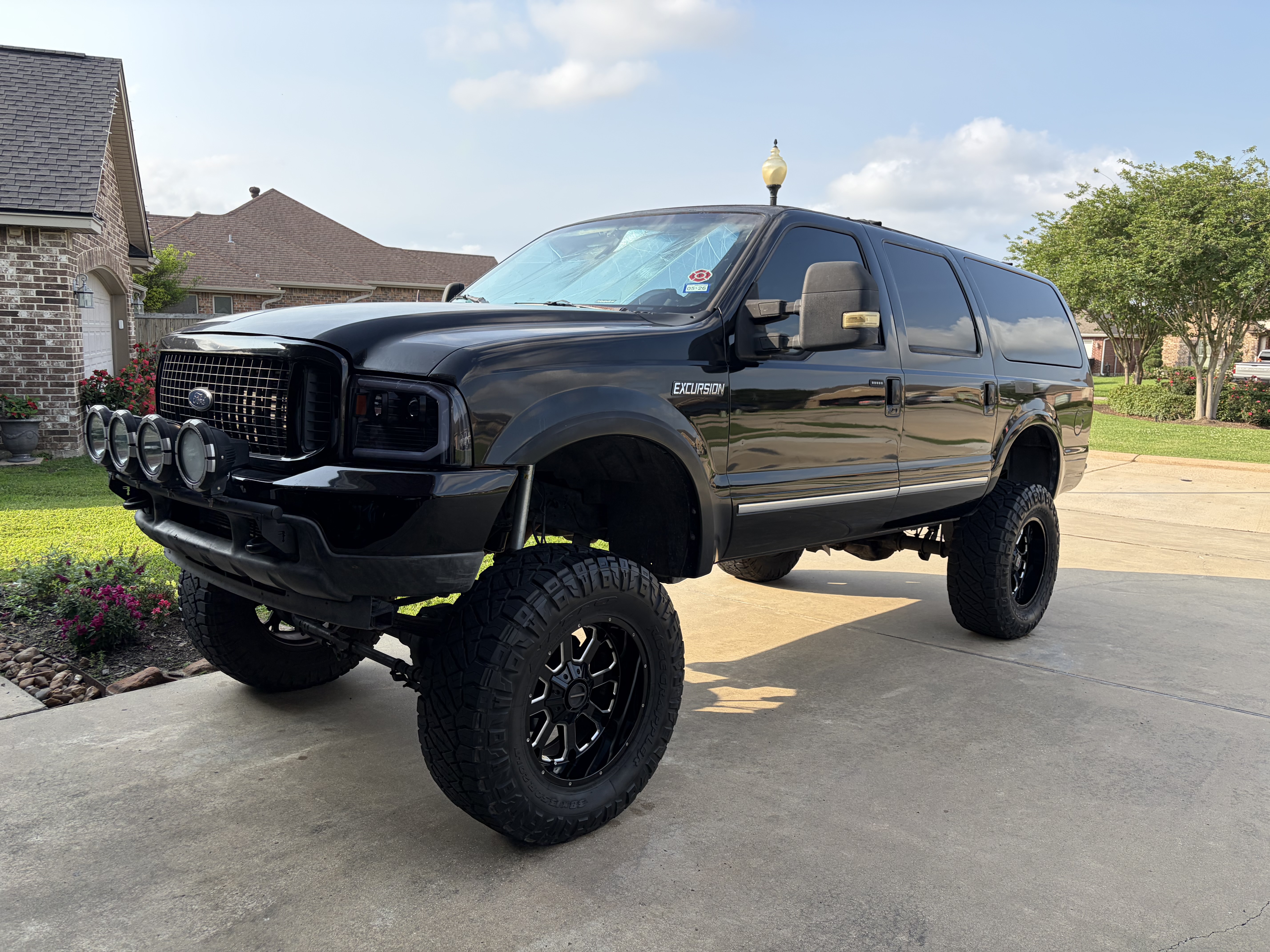 Used 2003 Ford Excursion Limited AWD/4WD image 1